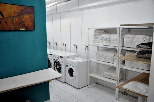 Metro House Asrama Surabaya